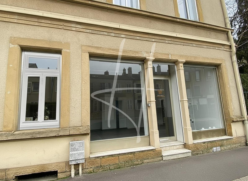 Local commercial - 90 m²