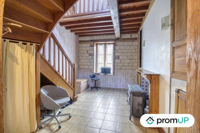 Maison traditionnelle - 295 m² - 7 pièces