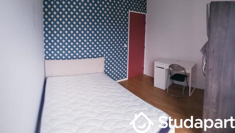 Chambre - 96 m² - 1 pièce