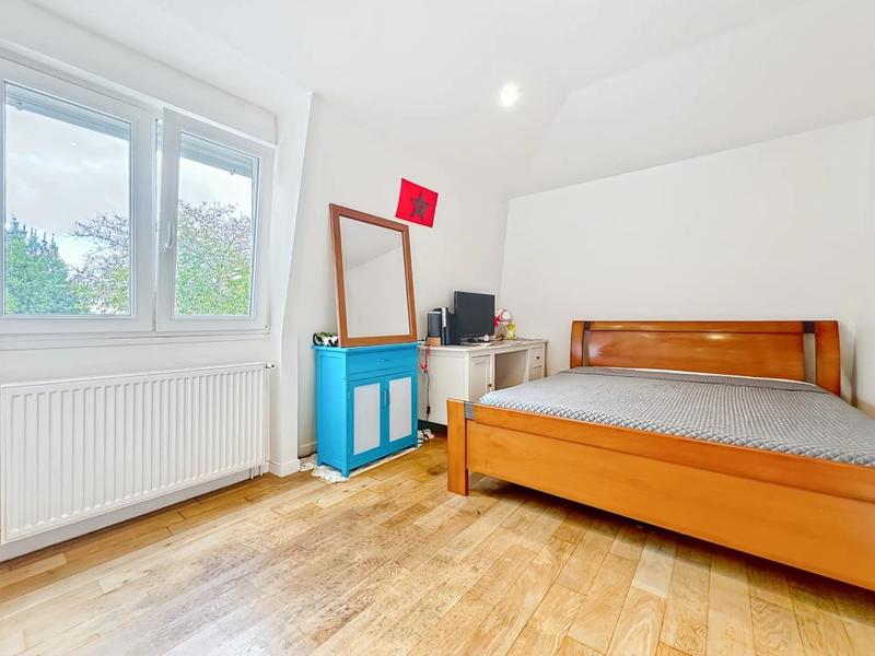 Maison - 143 m² - 6 pièces