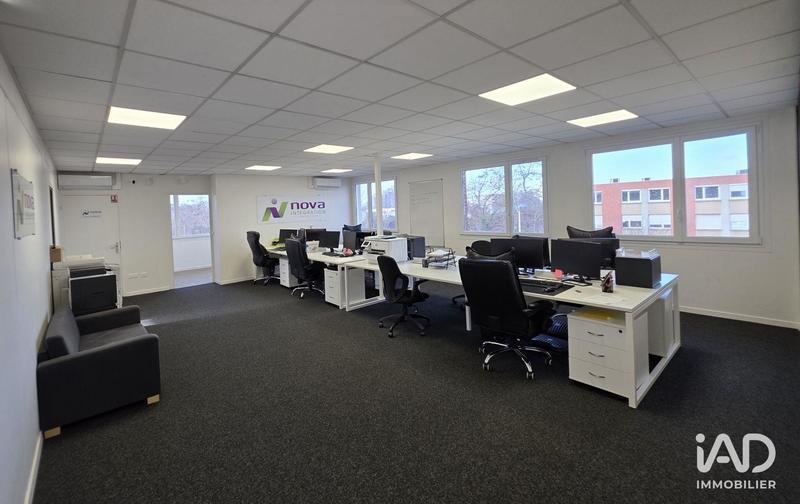Bureau - 137 m²
