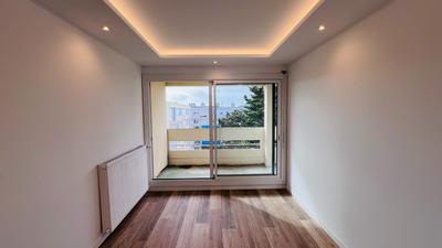 Appartement - 77 m² - 5 pièces