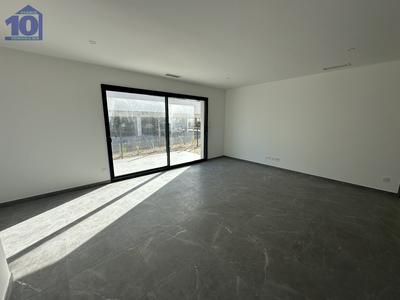 Maison - 98 m² - 4 pièces