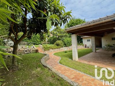 Maison - 140 m² - 8 pièces