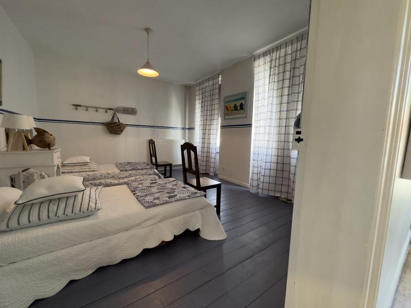 Maison de maîtres - 325 m² - 8 pièces