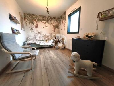 Maison - 123 m² - 5 pièces