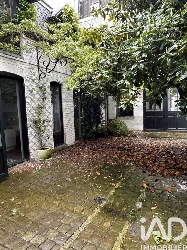 Maison de ville - 280 m² - 10 pièces