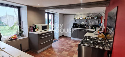 Maison - 167 m² - 7 pièces