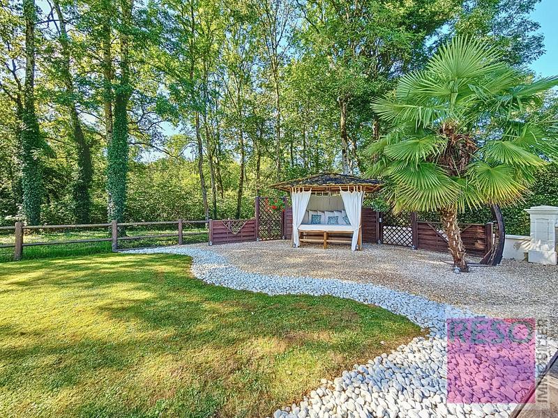 Villa - 274 m² - 7 pièces