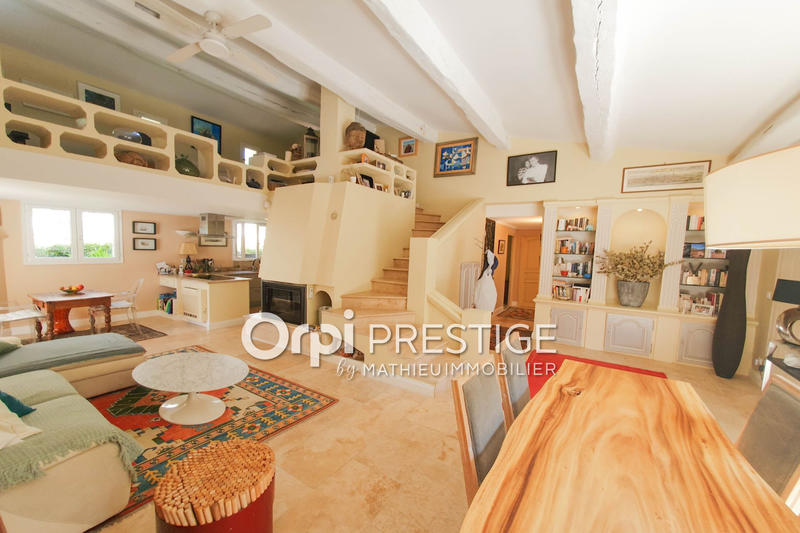 Maison - 145 m² - 5 pièces