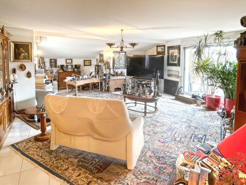 Penthouse - 130 m² - 4 pièces