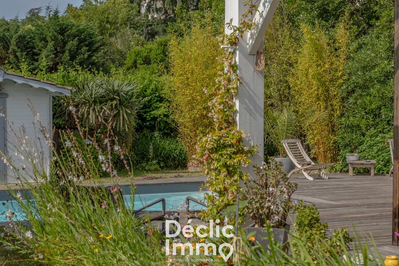 Maison - 180 m² - 6 pièces