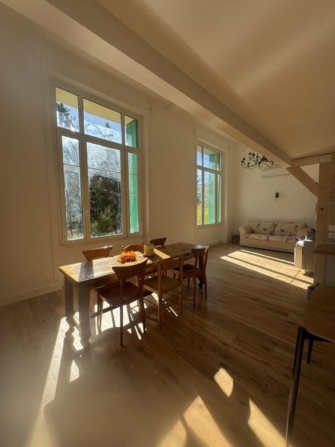 Loft - 124 m² - 4 pièces