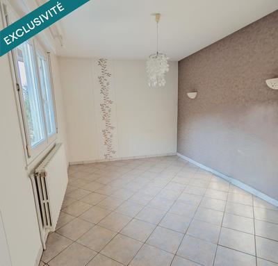 Maison - 95 m² - 5 pièces
