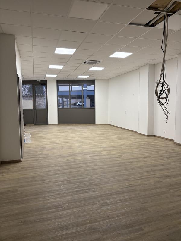 Local commercial - 117 m²