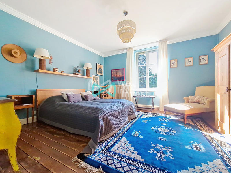 Maison - 445 m² - 7 pièces