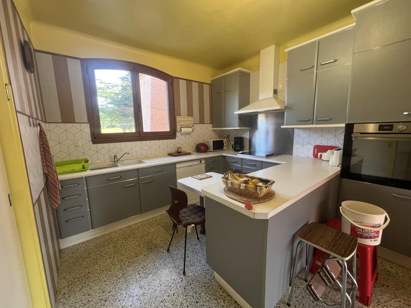 Maison - 276 m² - 9 pièces