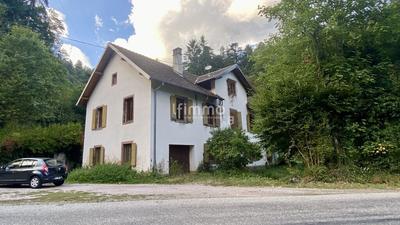 Maison ancienne - 225 m² - 8 pièces