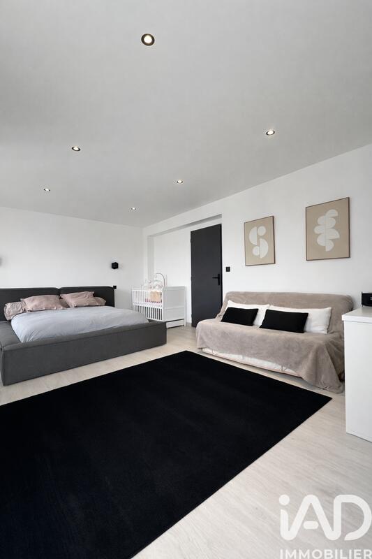 Appartement - 111 m² - 4 pièces