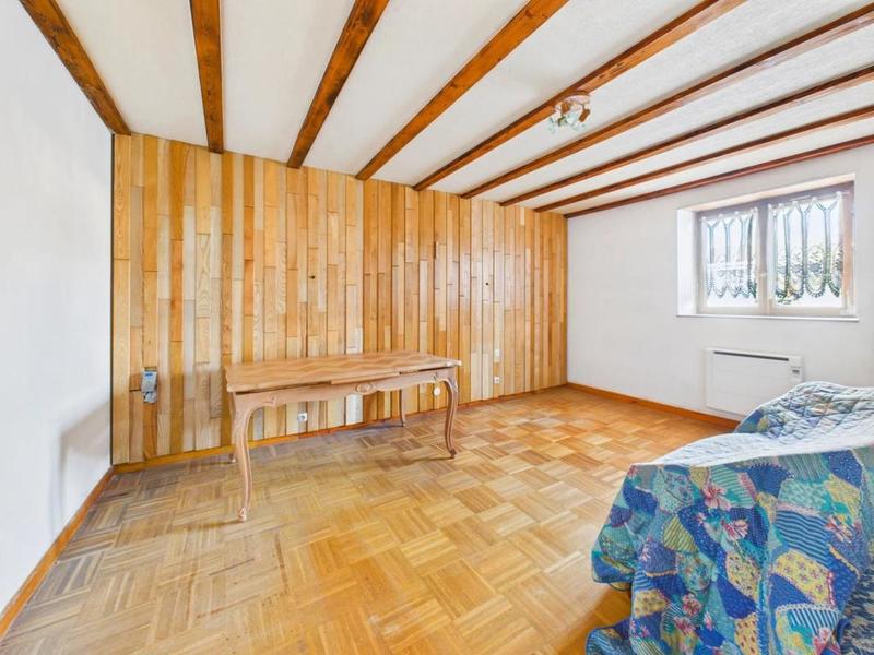 Maison - 357 m² - 12 pièces