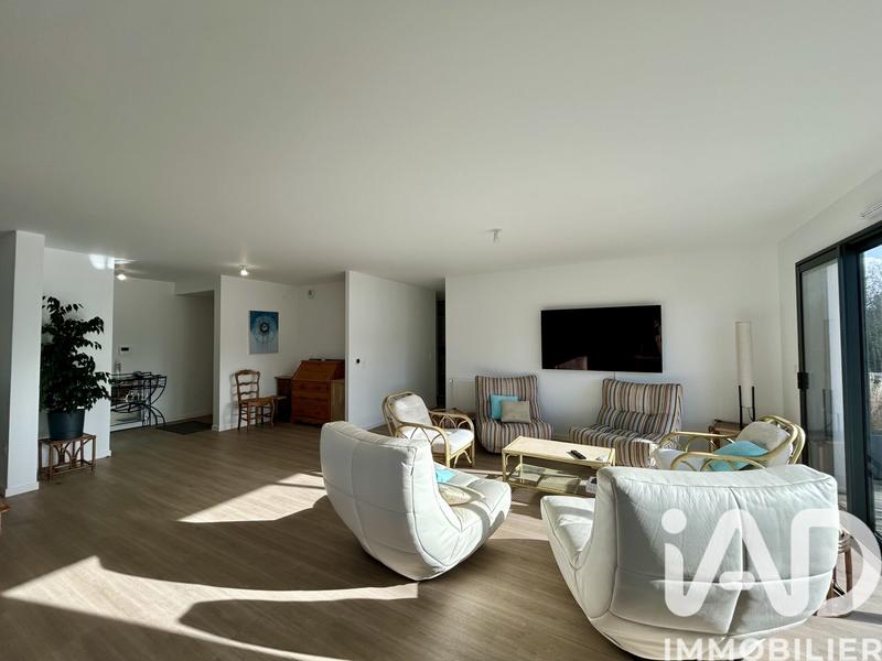 Appartement - 153 m² - 6 pièces