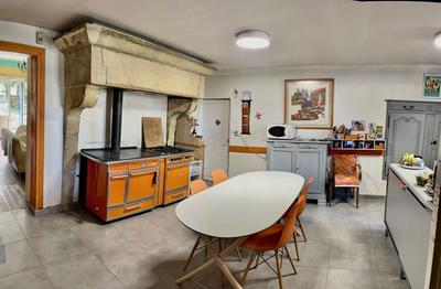 Maison - 263 m² - 9 pièces