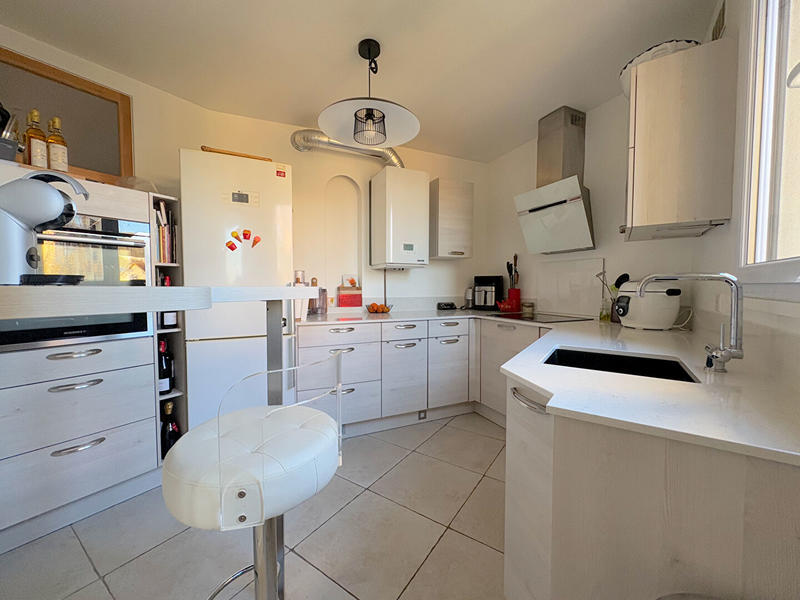 Appartement - 75 m² - 4 pièces