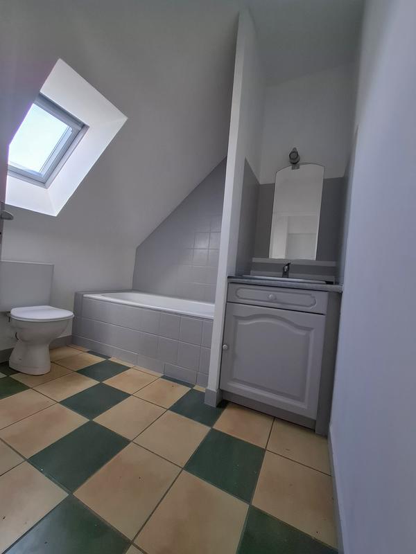 Maison - 93 m² - 5 pièces