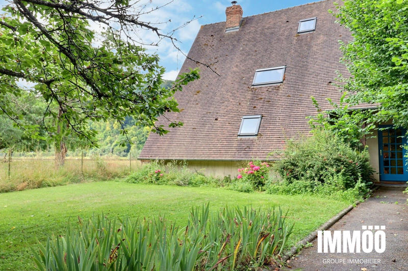 Maison - 187 m² - 7 pièces