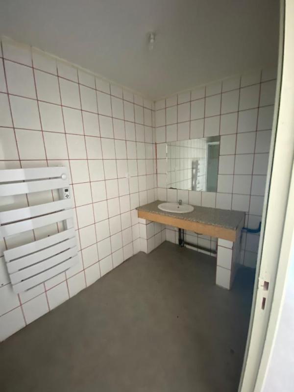 Appartement - 90 m² - 5 pièces