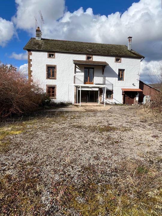 Maison traditionnelle - 206 m² - 8 pièces