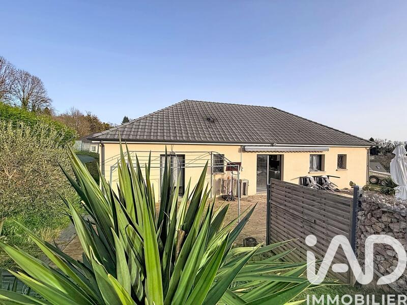 Maison - 98 m² - 4 pièces