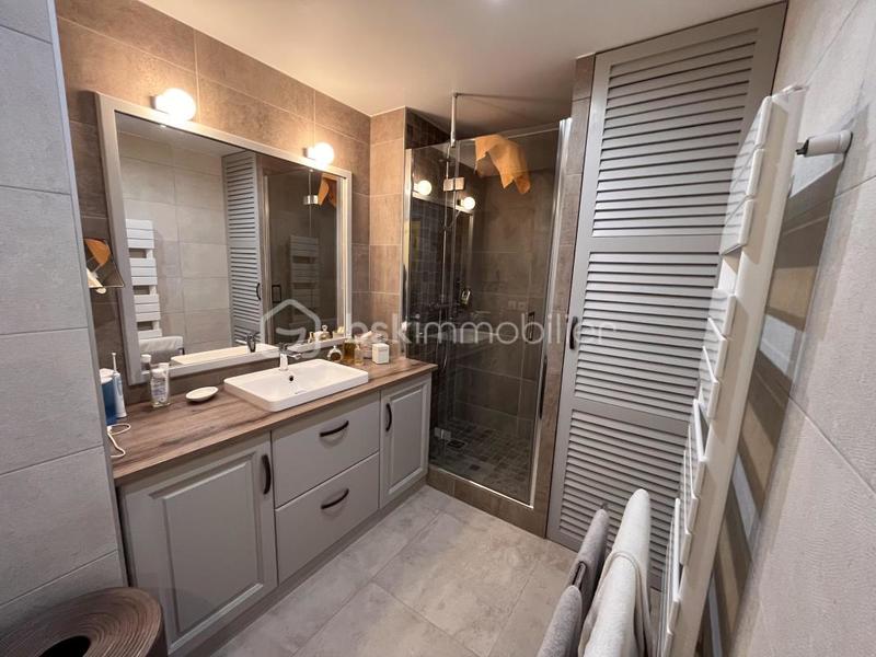 Appartement - 65 m² - 3 pièces