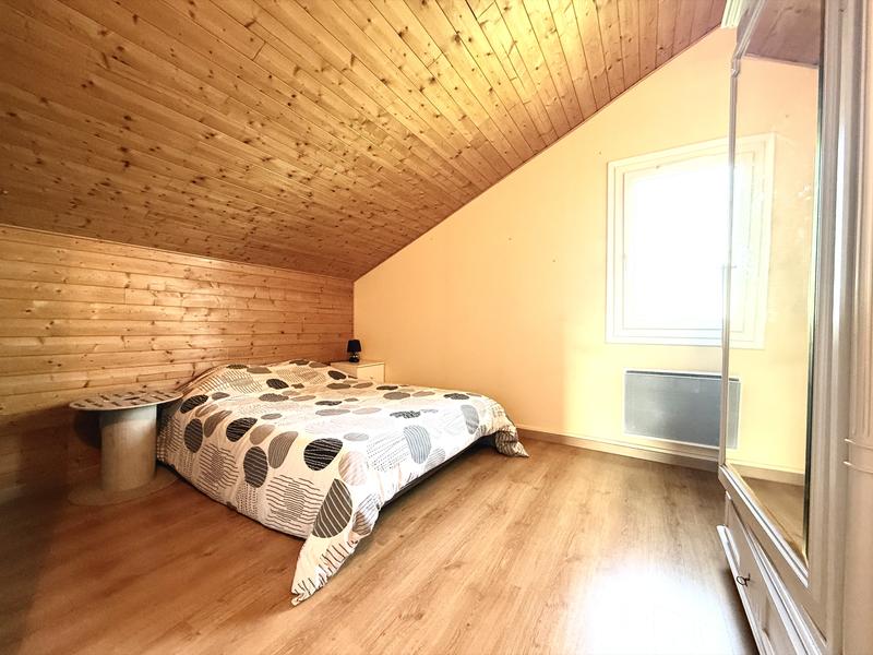 Villa - 102 m² - 7 pièces