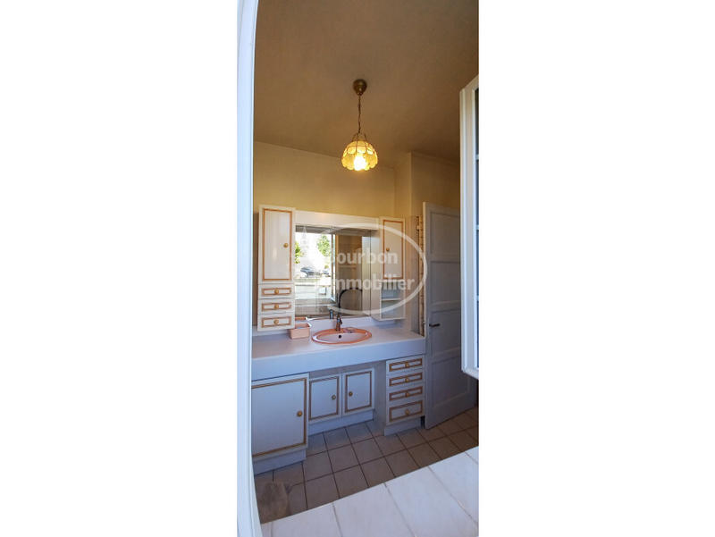 Maison - 102 m² - 6 pièces