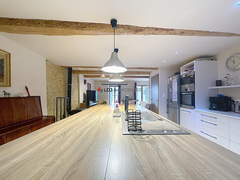 Maison - 122 m² - 4 pièces