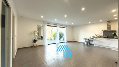 Maison - 89 m² - 5 pièces