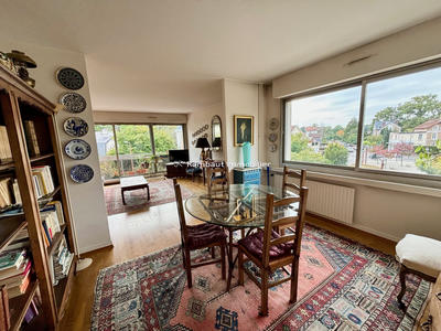 Appartement - 85 m² - 5 pièces