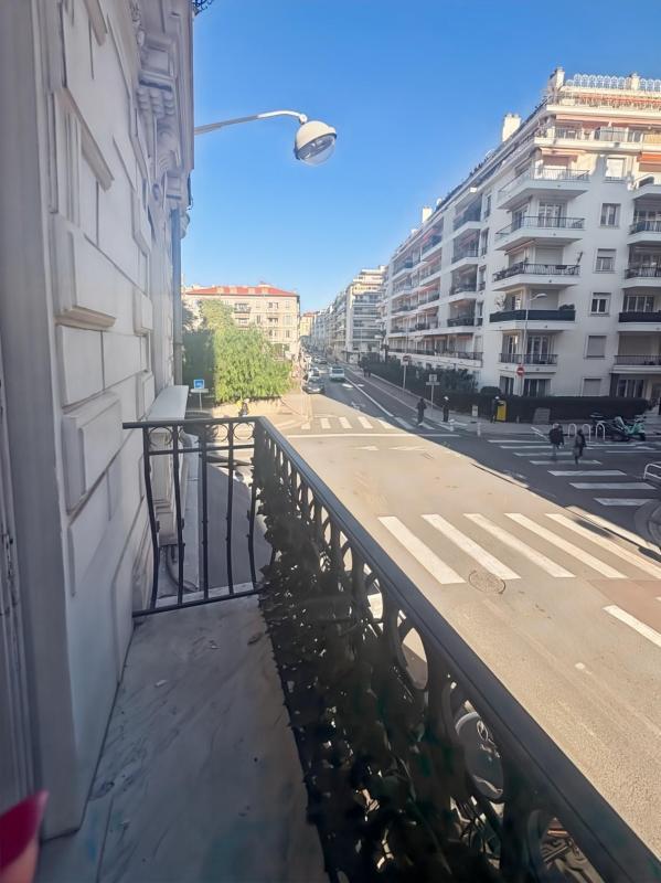 Appartement - 94 m² - 2 pièces