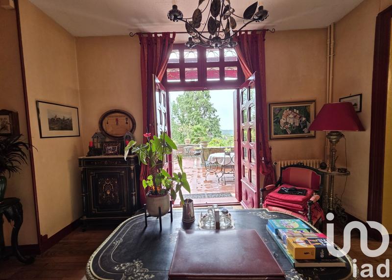 Maison - 525 m² - 20 pièces