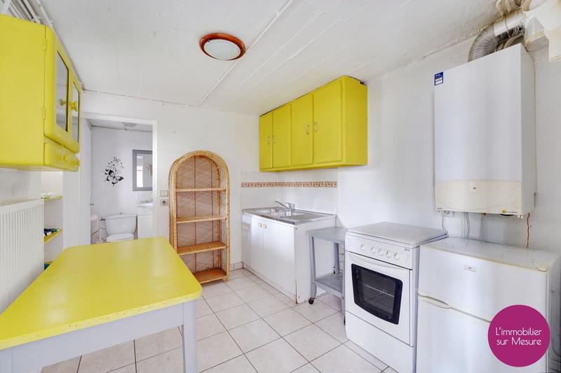 Maison - 215 m² - 8 pièces