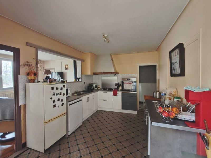 Maison - 166 m² - 7 pièces