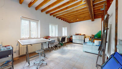 Maison - 246 m² - 8 pièces