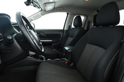Mitsubishi L200 Club Cabine 2.2 Di-D Intense Navi 150 ch