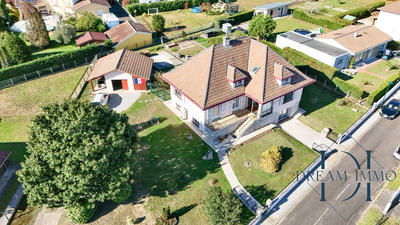 Maison - 263 m² - 7 pièces