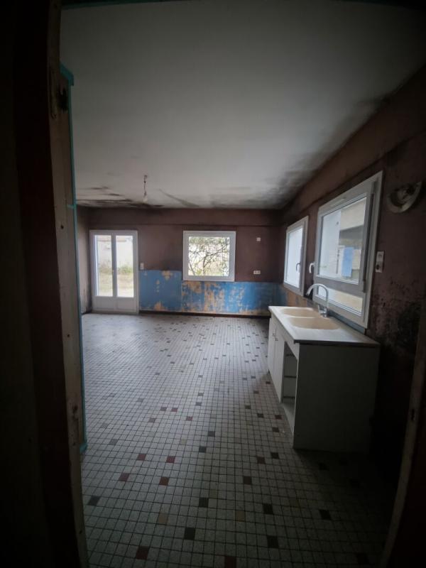 Maison - 246 m² - 8 pièces