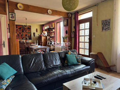 Maison - 122 m² - 5 pièces