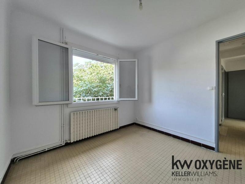 Maison - 81 m² - 5 pièces