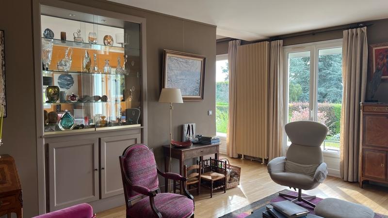 Maison - 300 m² - 10 pièces