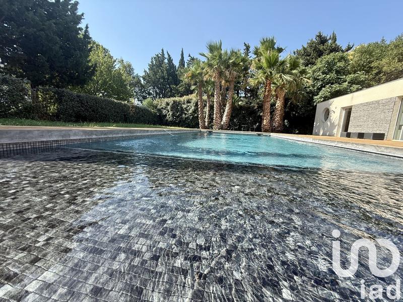 Maison - 225 m² - 5 pièces